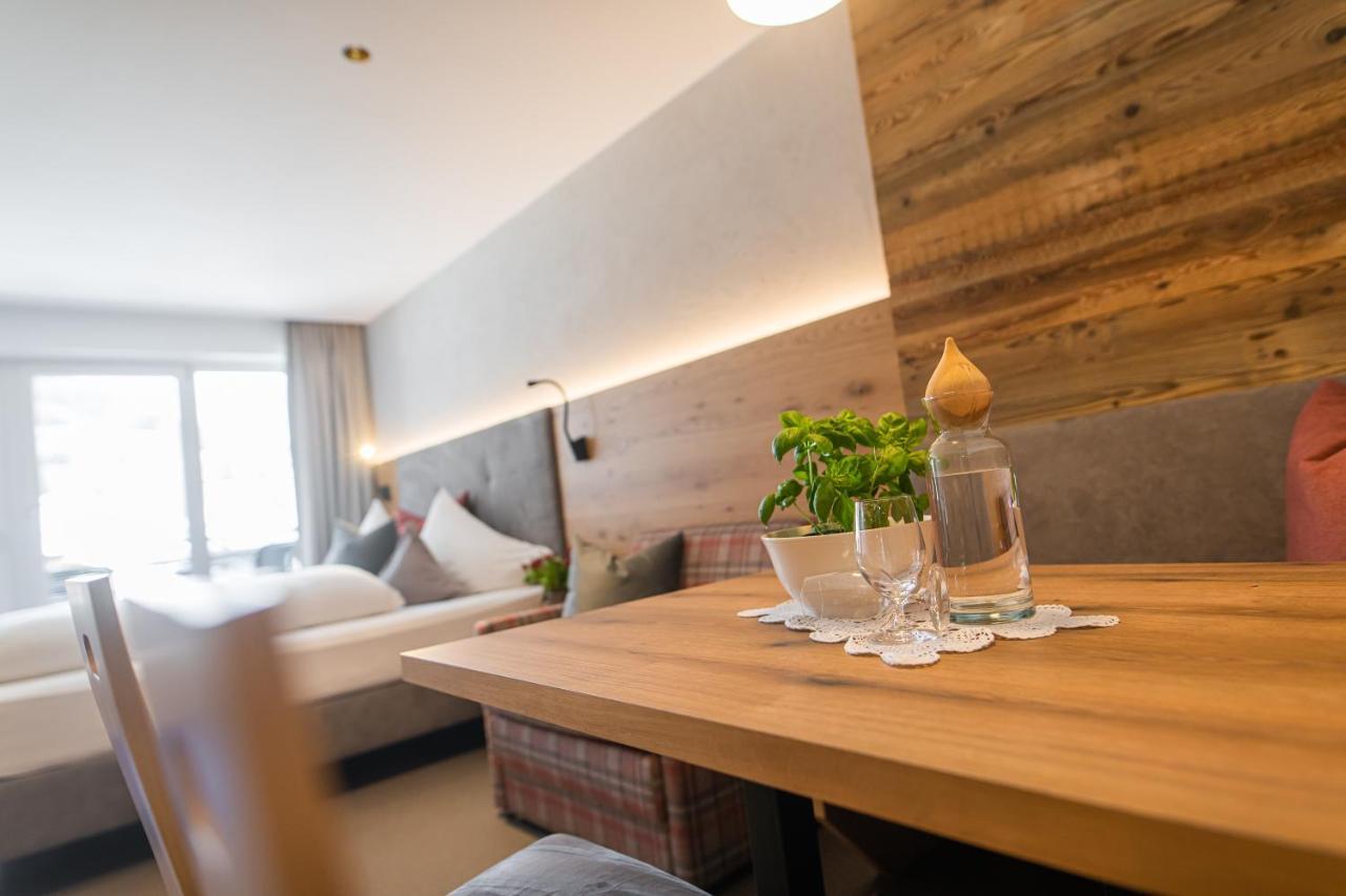 Aparthotel Hochland Gmbh Nauders Eksteriør bilde