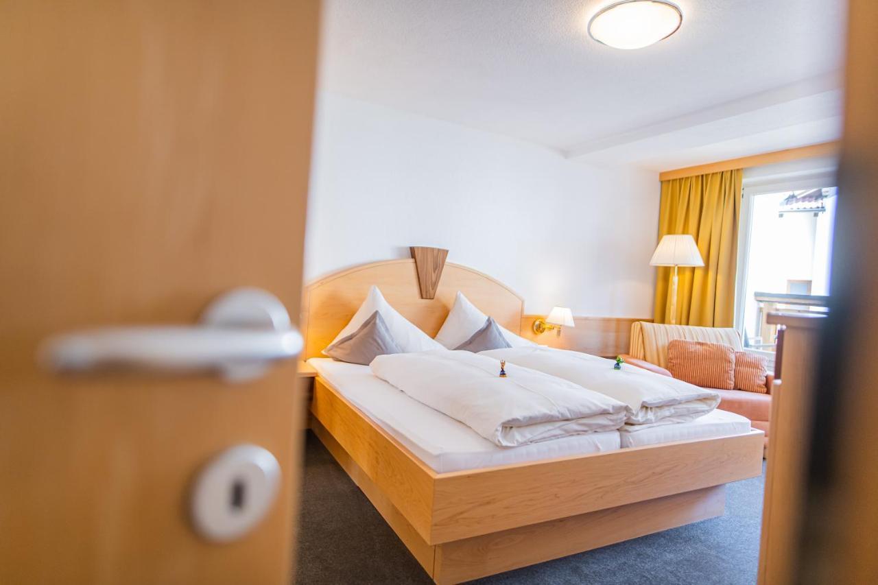 Aparthotel Hochland Gmbh Nauders Eksteriør bilde